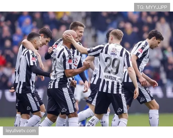 门兴格拉德巴赫1-0客胜美因茨，赢得揭幕战